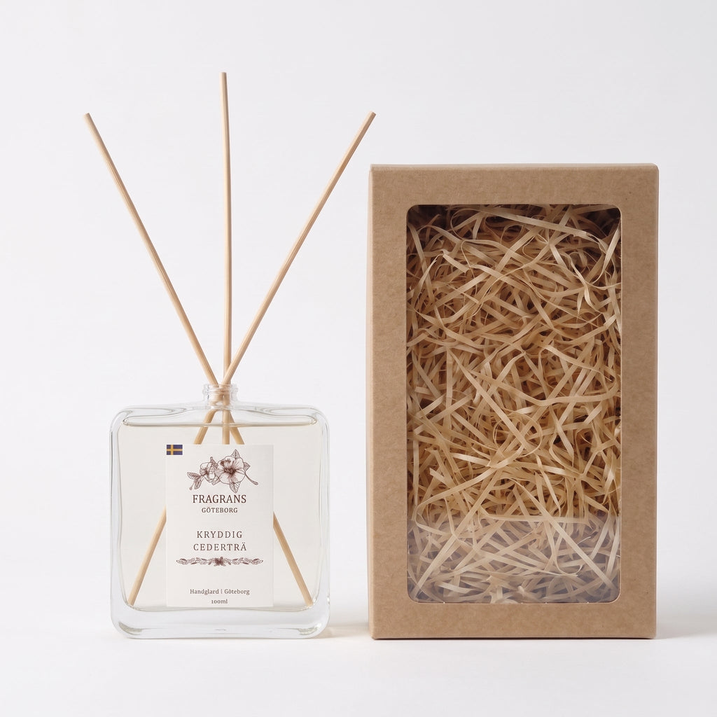 Kryddig Cederträ Doftpinnar - Tavlan 100ML Fragrans Göteborg