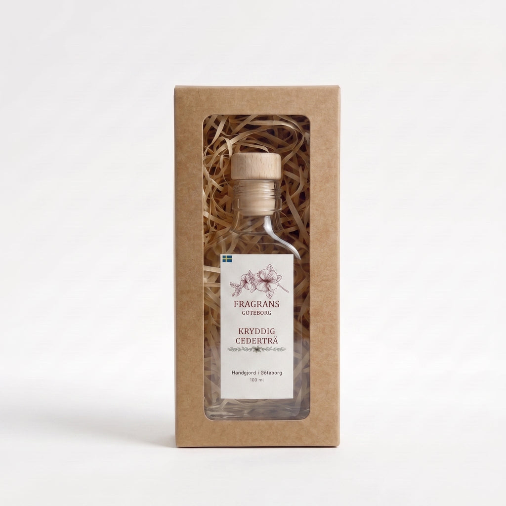 Kryddig Cederträ Doftpinnar - Källan 100ML Fragrans Göteborg