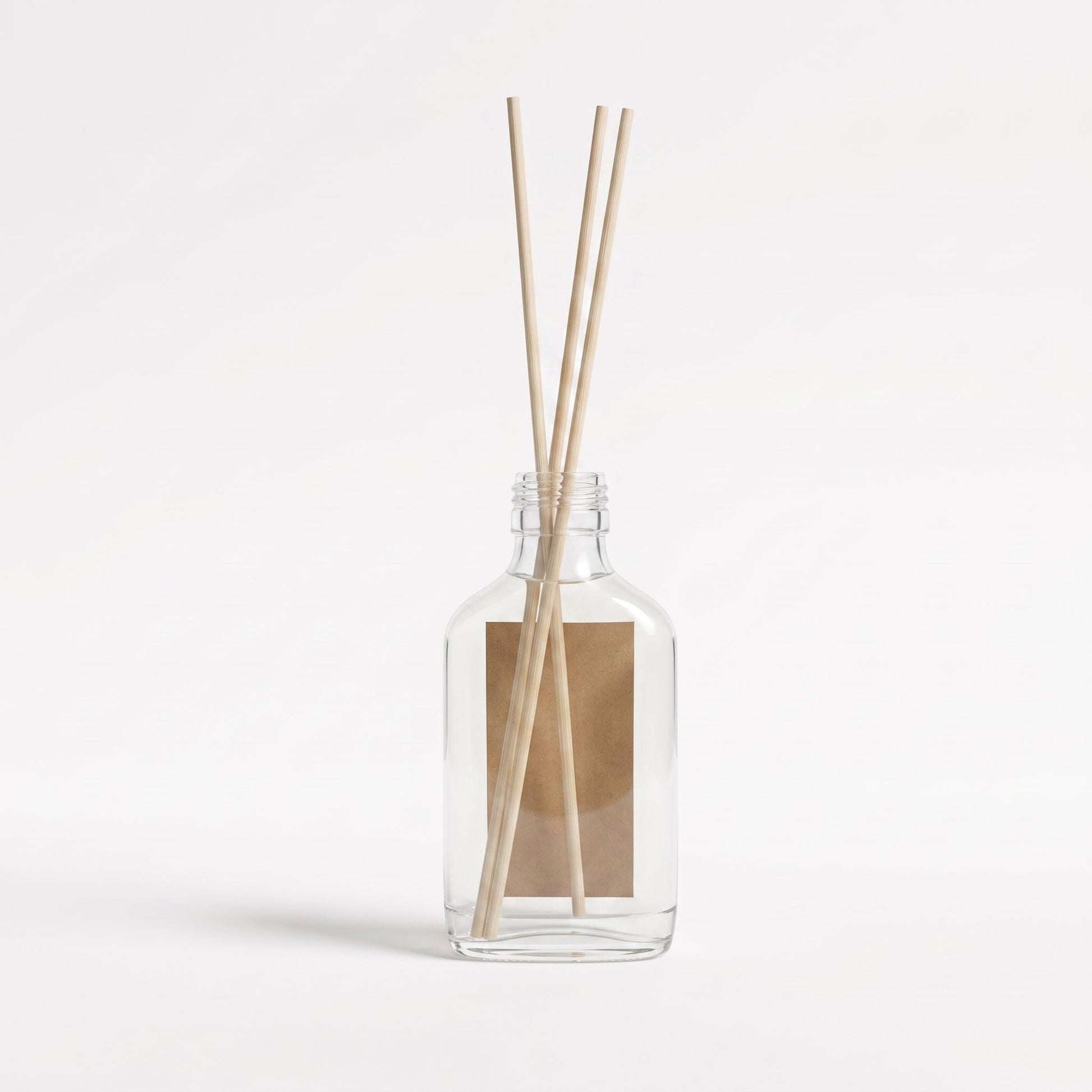 Kryddig Cederträ Doftpinnar - Källan 100ML Fragrans Göteborg