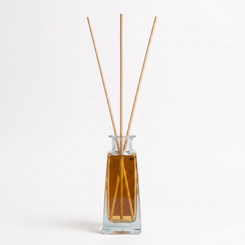 Kryddig Cederträ Doftpinnar - Vessel 100ML Fragrans Göteborg